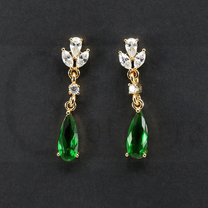 pendientes zirconita