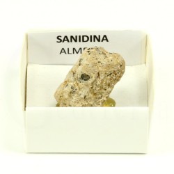 mineral sanidina